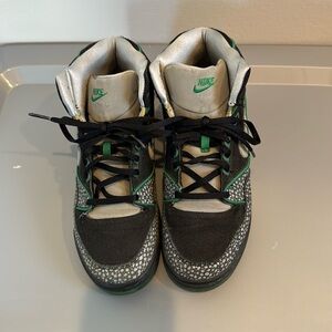 Nike Air Assault High Top